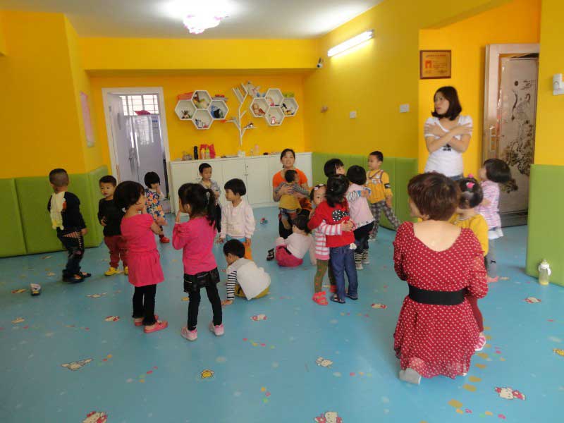 溶劑網(wǎng)帶打印機(jī)解決兒童pvc地板個(gè)性化需求