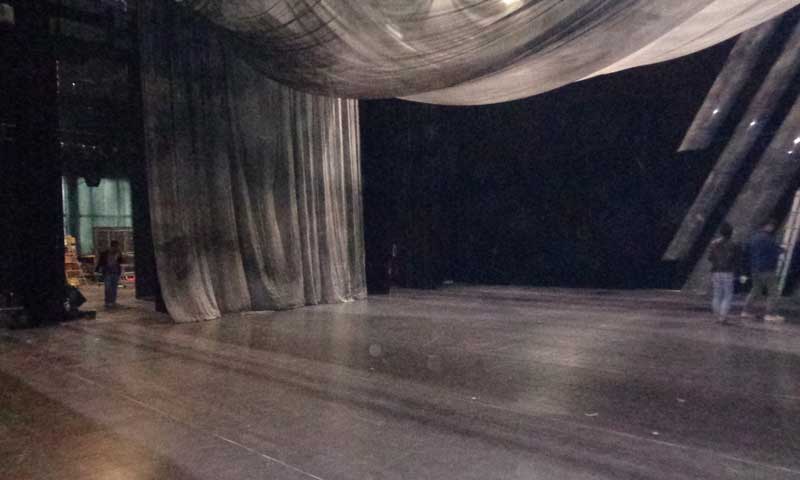 北京東城區(qū)中央戲劇學院舞臺地板