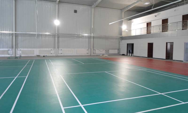 羽毛球場館地板圖片 運(yùn)動地板生產(chǎn)廠家 羽毛球館地板是什么材料好
