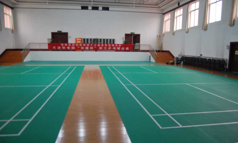 究竟是什么原因造成了塑膠地板價(jià)格上存在這么大的差異呢？